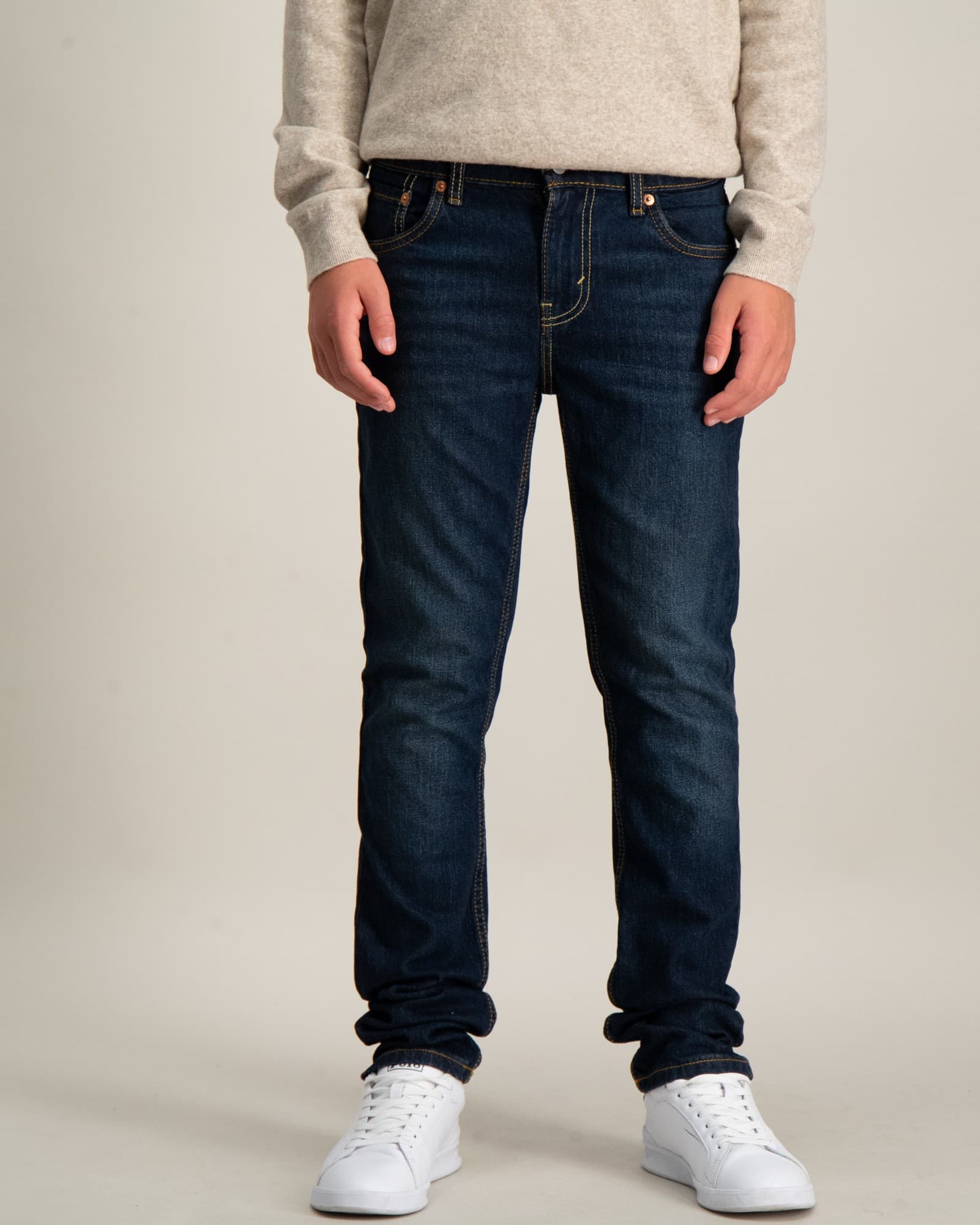 LVB 512 SLIM TAPER JEANS