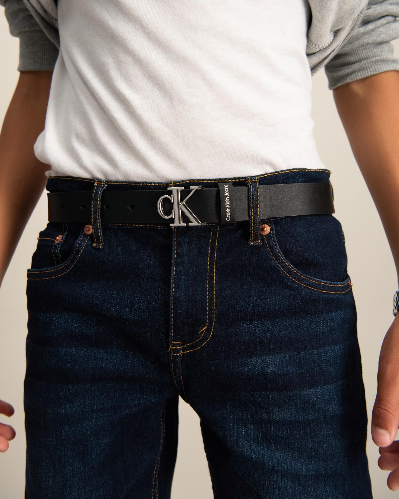 BUCKLE FAUX LEATHER BELT