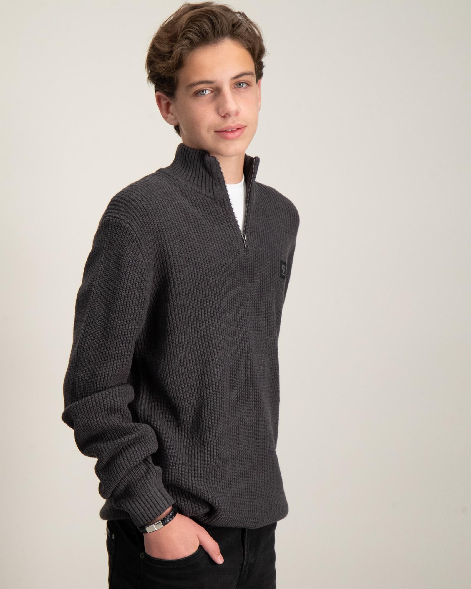 boys pullover