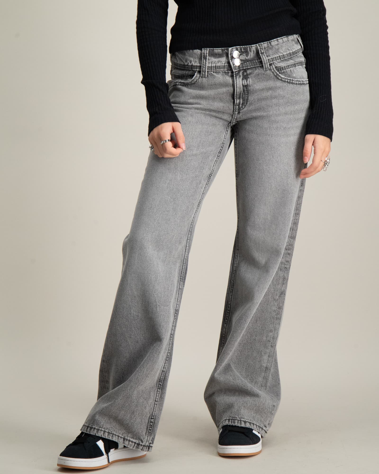 Low waist wide jeans