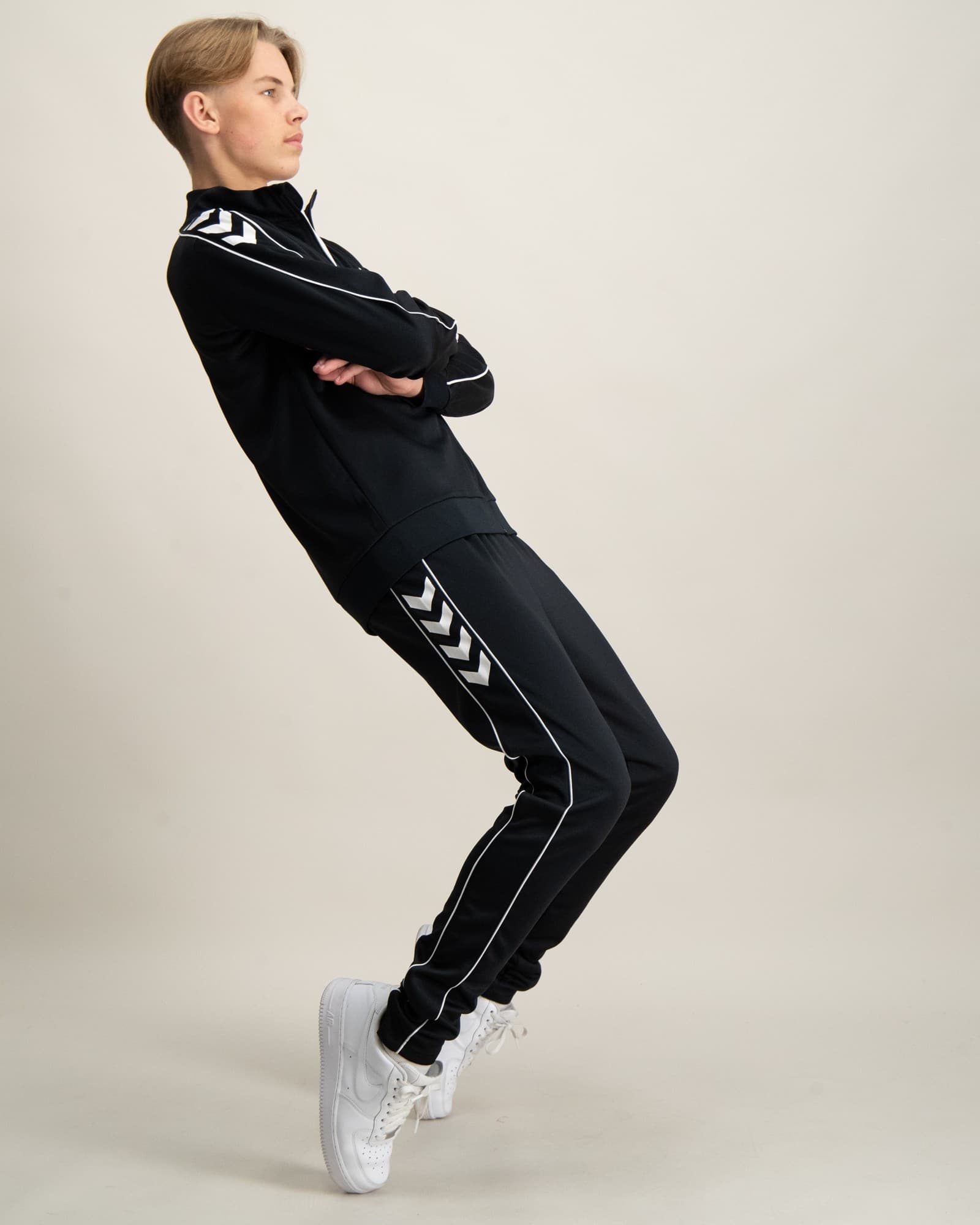 hmlTRACK TRACKSUIT